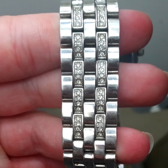 Michael Kors Watch - Picture 7 of 9